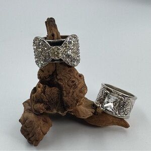 2 Chunky Rings Bow with Snakeskin and Square Crystal with Swirls Size 7 and 9